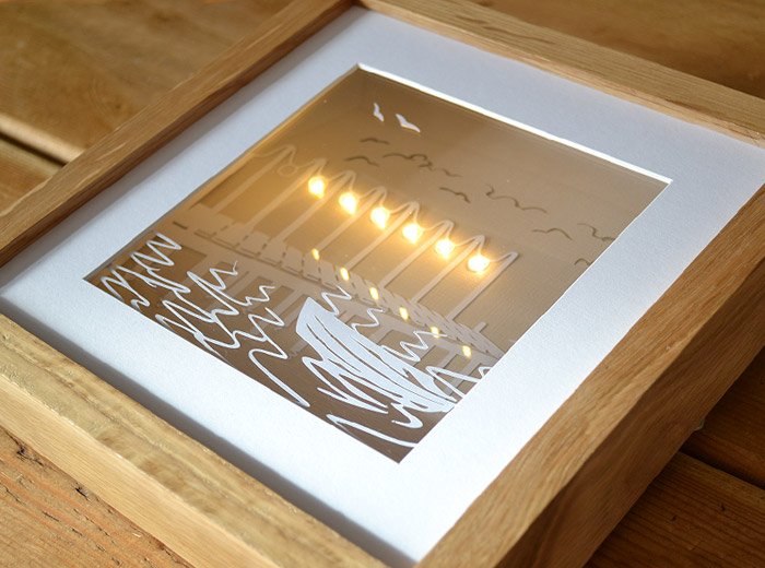 Jetty illuminated papercutting